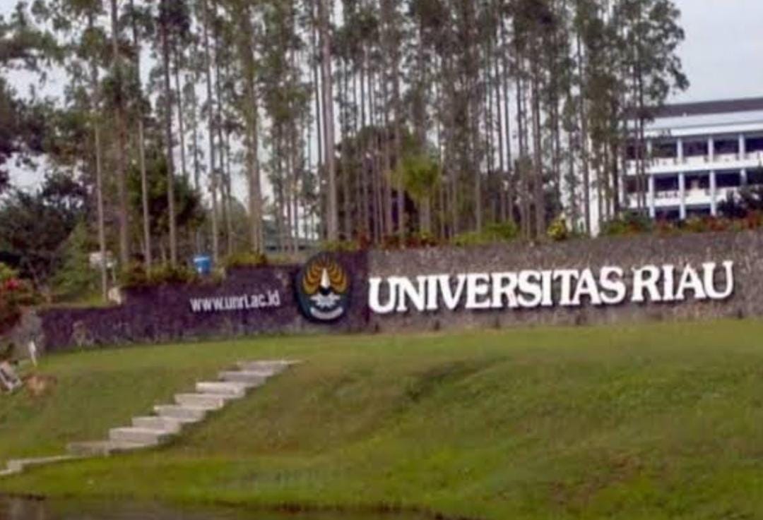 Wisuda 2.400 Mahasiswa Universitas Riau, Rektor: Semoga Bermanfaat Bagi Masyarakat!