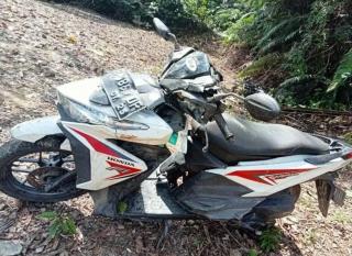 Penampakan Sepeda Motor Masuk Jurang Sebabkan 2 Mahasiswa Unri Tewas Saat KKN di Kampar