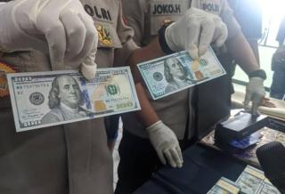 Polisi Amankan Uang Palsu Senilai Rp 15 Triliun, Sindikat Spesialis Pecahan Dolar Amerika dan Euro