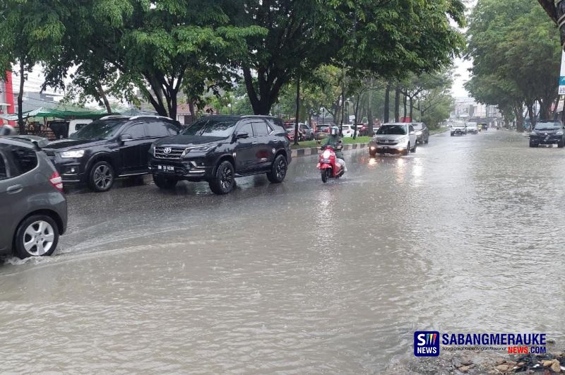 Pekanbaru Sulit Bergerak, Genangan Air Kepung Sejumlah Wilayah Bikin Masyarakat Susah