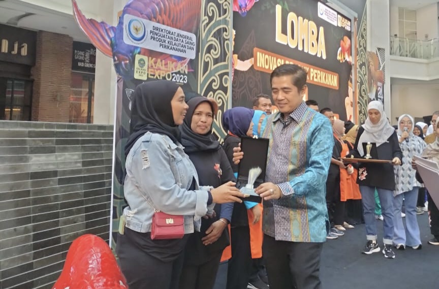 Kue Sopik Patin Kampar Raih Juara 3 Lomba Inovasi Produk Pengolahan Perikanan Tingkat Nasional