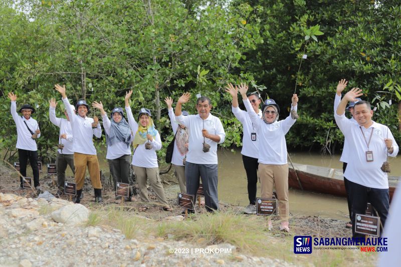 Kepulauan Meranti Jadi Tuan Rumah Kegiatan Penanaman Mangrove dan KIE Stunting BBPOM Pekanbaru