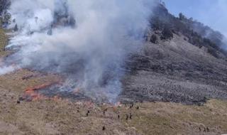 1.090 Titik Panas Kepung Pulau Sumatera, Riau Sumbang 40 Hotspot