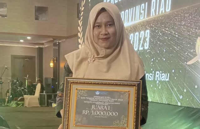 Niat Berbakti Meski Gaji Kecil, Guru PPPK di Pulau Terluar Riau Raih Juara 1 Apresiasi Dedektif