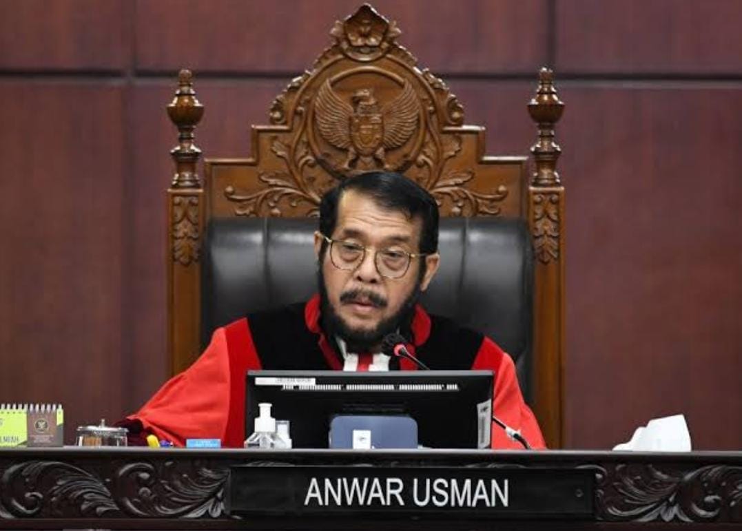 Anwar Usman Paman Gibran Dicopot dari Ketua MK Pasrah Sebut Skenario Allah: Karir Saya 40 Tahun Jadi Hakim Dilumat Fitnah Keji!