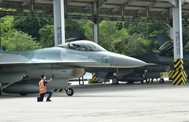 Lanud Roesmin Nurjadin Jadi Tempat Latihan Taktik Perang Pesawat Tempur Indonesia dan Singapura