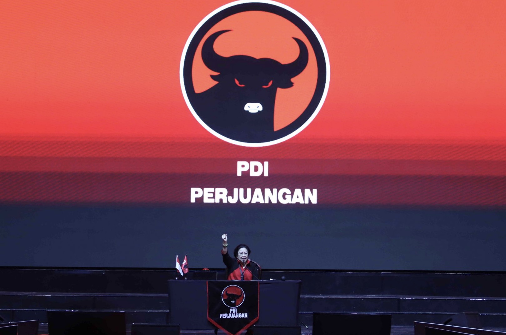 Serang Jokowi-Tarik Menteri Bakal Rugikan PDI Perjuangan di Pemilu 2024: Basis Suara akan Digerogoti!