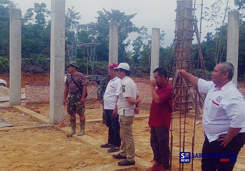 Tokoh Masyarakat Gembira Sambut Pembangunan Swadaya Markas Koramil Tenayan Raya: Ini Bukti TNI Makin Dicintai Rakyat!