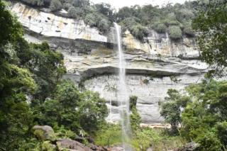 Destinasi Wisata Air Terjun Batu Tilam, Surga Tersembunyi di Kampar