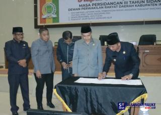 Pj Bupati Inhil dan DPRD Sepakati Ranperda APBD 2024, Target Pendapatan Daerah Rp2,19 Triliun