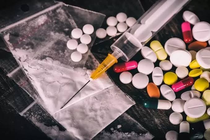 Polres Bengkalis Tangkap 4 Orang Pengedar Narkoba Jaringan Internasional, Amankan Barang Bukti 5 Kilogram Sabu