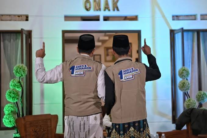 Dapat Kunjungan Dari Anies Saat Kampanye di Riau, UAS Beri Dukungan Nomor 1