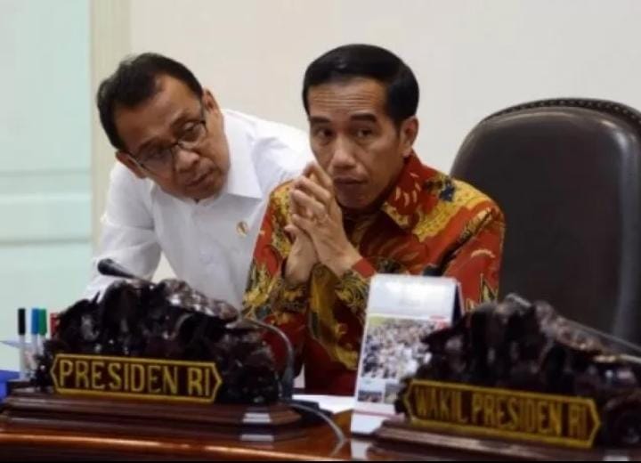 BEM Sebut Jokowi Alumni Paling Memalukan, Mensesneg Pratikno: Jokowi Alumni UGM Paling Membanggakan!