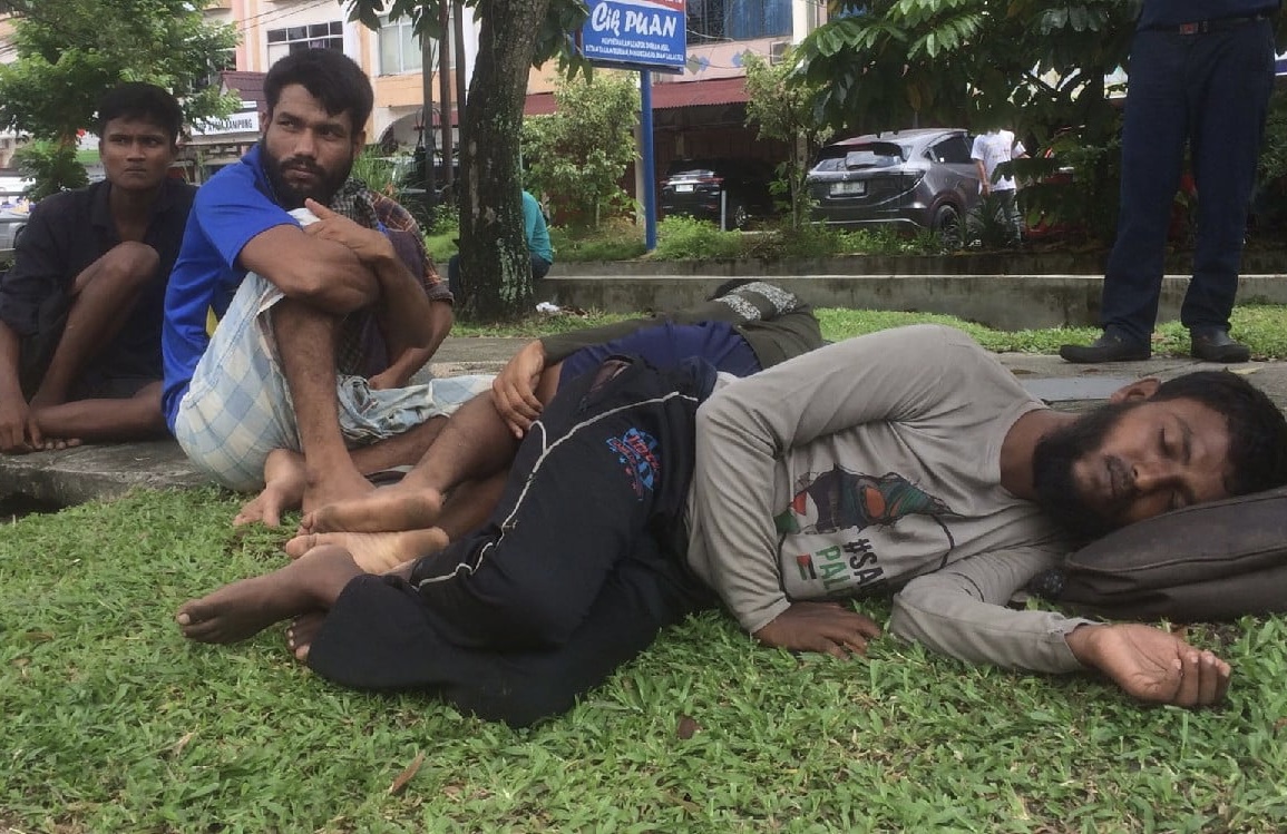 Kesbangpol Pekanbaru Tolak Pelimpahan 13 Pengungsi Rohingya, Terpaksa Sebar di Dua Penampungan Berbeda