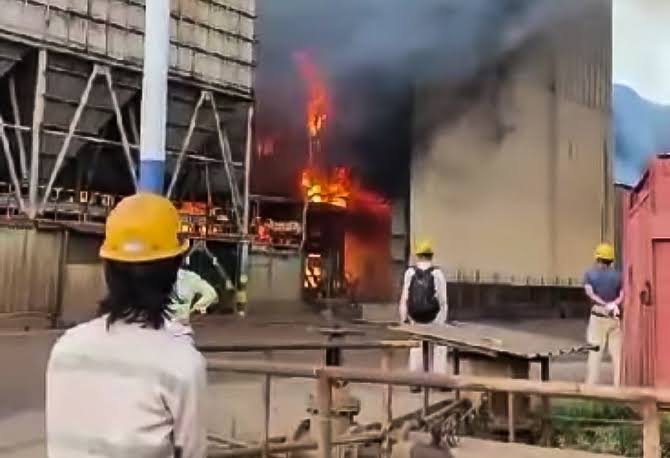 13 Pekerja Tewas akibat Ledakan Smelter, Buruh: Ini Tragedi Kemanusiaan Dampak UU Cipta Kerja!