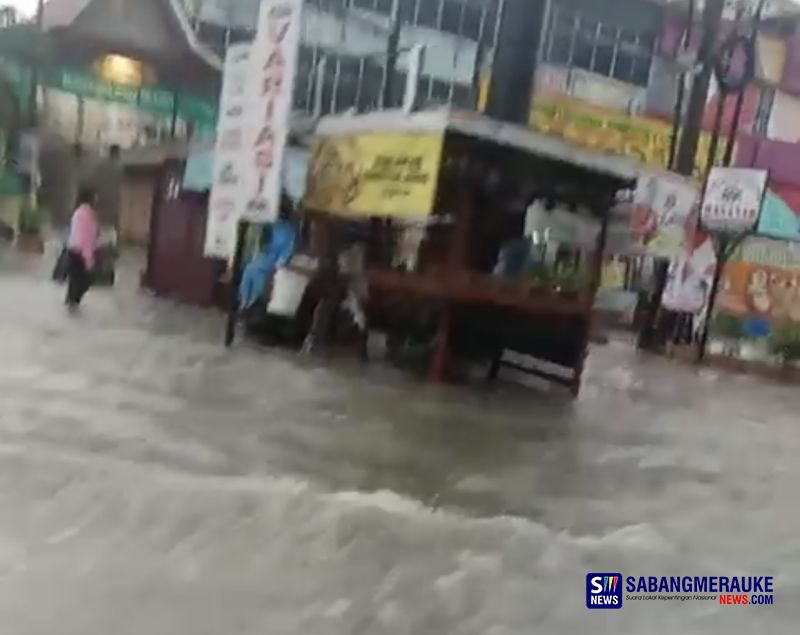 Parah! Sambut Tahun Baru 2024, Pekanbaru Dilanda Banjir dan Macet