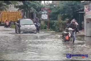 Jalan Berlubang dan Terendam Banjir di Cipta Karya Jadi Keluhan Masyarakat Pekanbaru