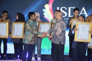 Sukses Bina UMK TJSL, PLN Raih Predikat Gold Pada Ajang ISDA 2023