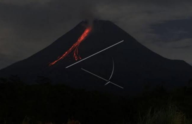 Gunung Merapi Bergejolak, Muntahkan Awan Panas Guguran Sejauh 1,8 Kilometer