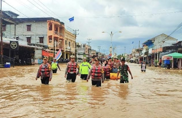 10 Tenda Pengungsian Didirikan untuk Evakuasi Korban Banjir di Riau, Ini Lokasinya