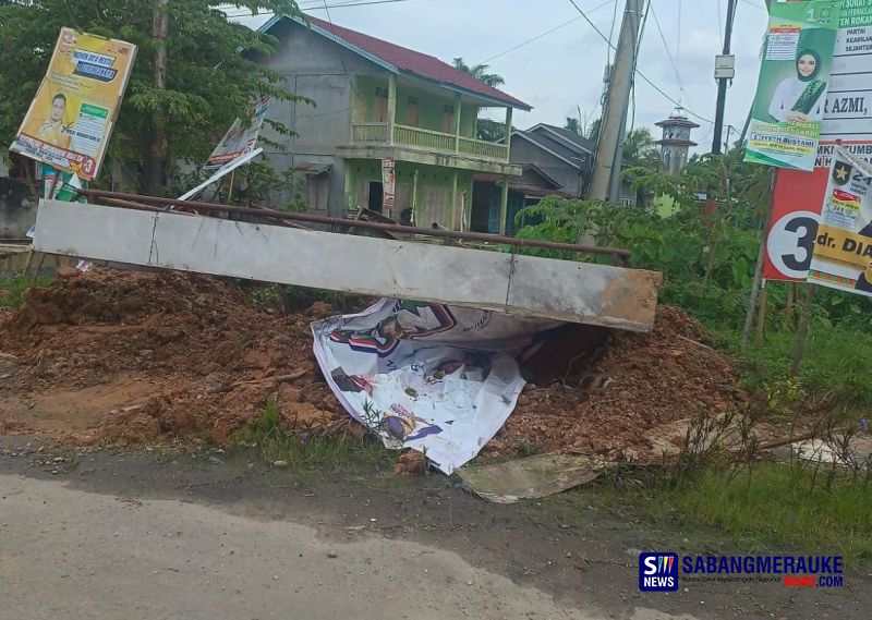 Bilboard Caleg Nasdem Dibongkar Pemkab Rohil Diduga Terkait Caleg Golkar Anak Bupati, Begini Respon Bawaslu