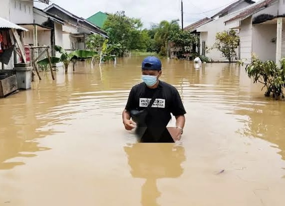 Pengungsi Banjir Riau Tembus 6.467 Orang, Rokan Hilir Paling Banyak