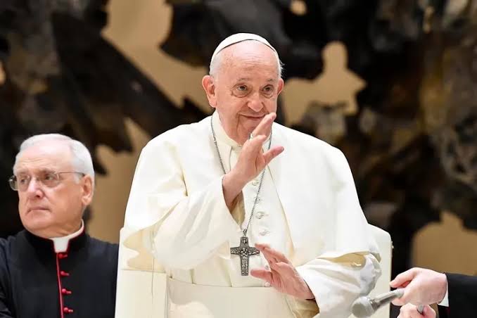 Ini Alasan Paus Fransiskus Tak Batalkan Pemberkatan Nikah Sesama Jenis Meski Dikritik Keras Para Uskup