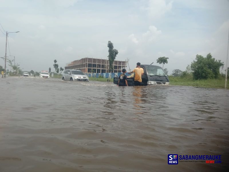 Jalan Sudirman Ujung Rusak Parah Karena Banjir, Dinas PUPR Riau Segera Lakukan Perbaikan 