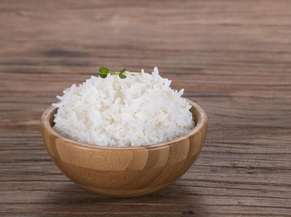 Diet Tapi Tetap Makan Nasi Putih? Begini Penjelasannya