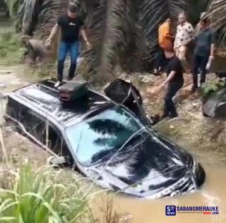 Ternyata Ini Agenda Pejabat Meranti di Pekanbaru Sebelum Mobilnya Nyaris Tenggelam Usai Tercebur Masuk Parit PT SIR