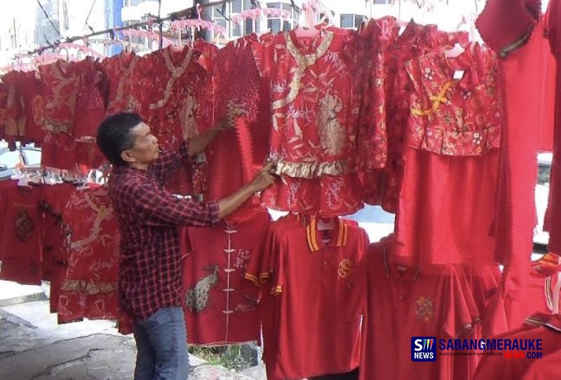 Sepi Pembeli, Penjualan Pernak-pernik Imlek di Pekanbaru Turun 10 Persen