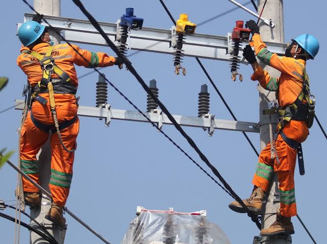 PLN Unit Induk Distribusi Riau dan Kepulauan Riau Pastikan Sistem Kelistrikan Aman Saat Pemilu