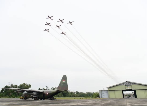 Usai Tampil Memukau di Langit Singapura, Jupiter Aerobatic Team Mendarat di Pekanbaru