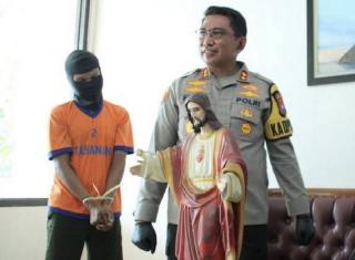 Parah! Maling Ini Bobol Gereja, Patung Yesus dan Bunda Maria Ikut Digondol