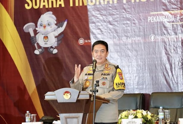 Kapolda Riau Wanti-wanti Parpol dan Caleg Tak Langgar Hukum saat Pleno KPU Provinsi Riau