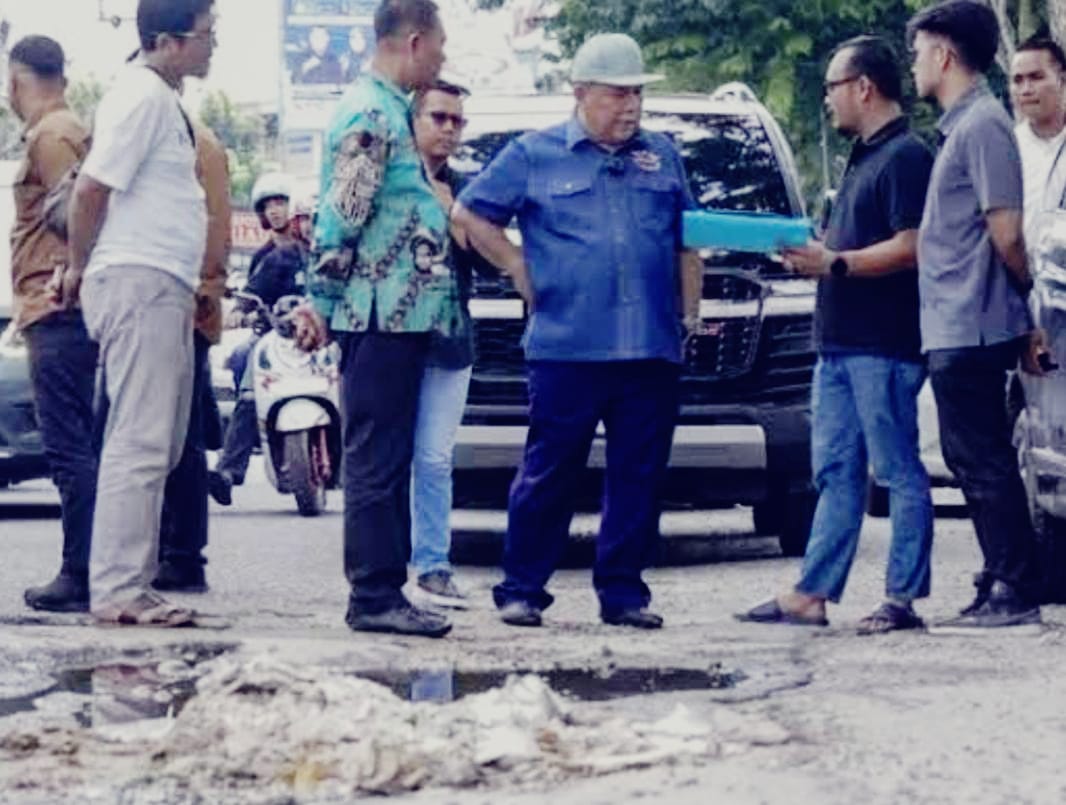 Warga ke Pj Gubernur Soal Janji Perbaiki Jalan Rusak di Pekanbaru Gara-gara Pemko Tak Mampu: Jangan Cuma 