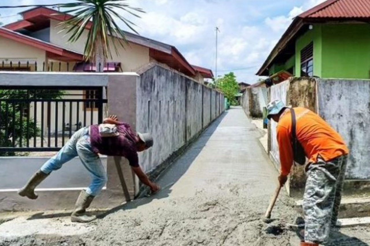 Dinas Perkim Pekanbaru Klaim Semenisasi 95 Kilometer Jalan Lingkungan, Di Mana Saja?