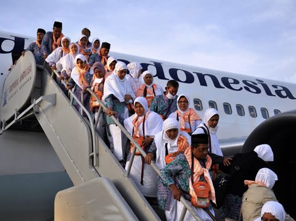 442 Calon Jemaah Haji Riau Berangkat ke Arab Saudi dari Embarkasi Batam Hari Ini 