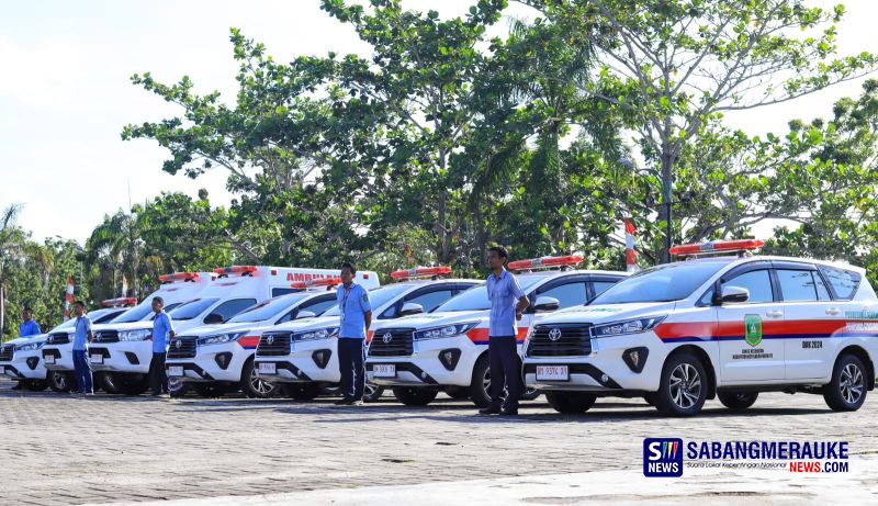 Plt Bupati Asmar Serahkan 8 Unit Ambulans dan Pusling Untuk Puskesmas di Kepulauan Meranti
