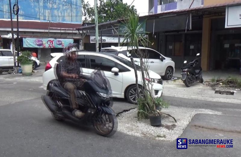 Bekas Galian IPAL Timbulkan Kerusakaan Jalan di Pekanbaru, Masyarakat Minta Perbaikan Permanen