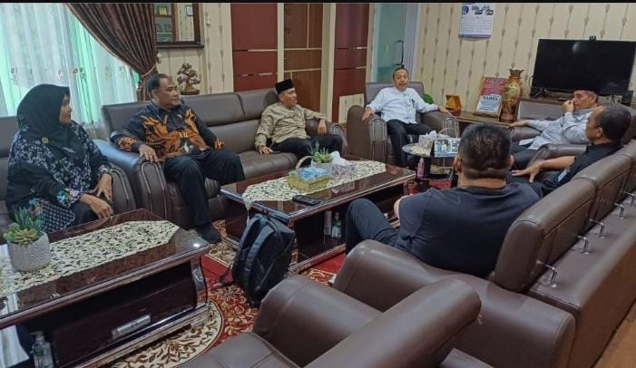 Kanwil Kemenag Riau Terima Kunjungan Direktur Bina Umrah dan Haji Khusus Kemenag RI, Ini Pembahasannya
