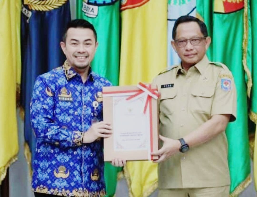 Orang Sulawesi Jadi Penjabat Wali Kota Pekanbaru, Ini Daftar Larangan dan Hak yang Diperoleh Risnandar Mahiwa