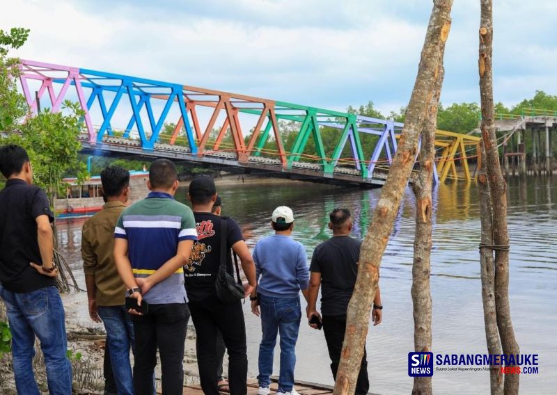 Asmar Perintahkan Bangun Dermaga Kempang Usai Jembatan Panglima Sampul Ambruk: Biayanya Saya Tanggung, Anak Sekolah Menyeberang Gratis!