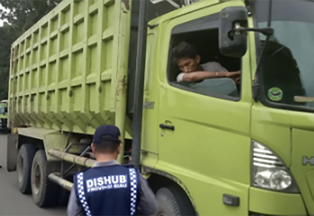 Razia Truk ODOL, 114 Kendaraan Ditilang Dishub Riau di Kuansing