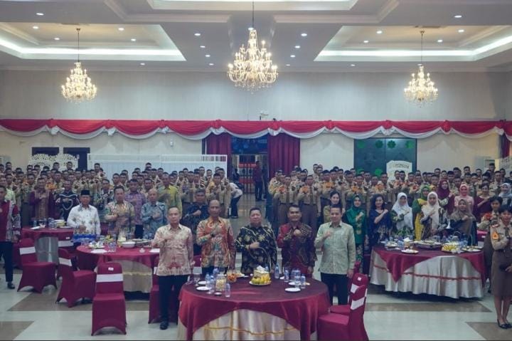 Pemprov Riau Berikan Apresiasi pada Taruna Tingkat III AAU yang Melakukan Display Drumband di Pekanbaru