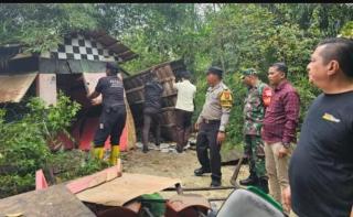 Polisi Bongkar Bangunan Liar di Kampus Unri, Diduga Sering Dipakai Tempat Pesta Narkoba