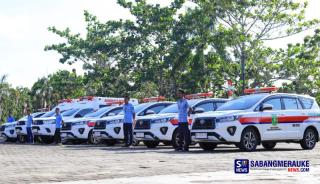 Plt Bupati Asmar Serahkan 8 Unit Ambulans dan Pusling Untuk Puskesmas di Kepulauan Meranti