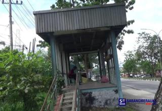 Halte Bus Transmetro Pekanbaru Sudah Tak Layak, Masyarakat Minta Pemerintah Lakukan Perbaikan