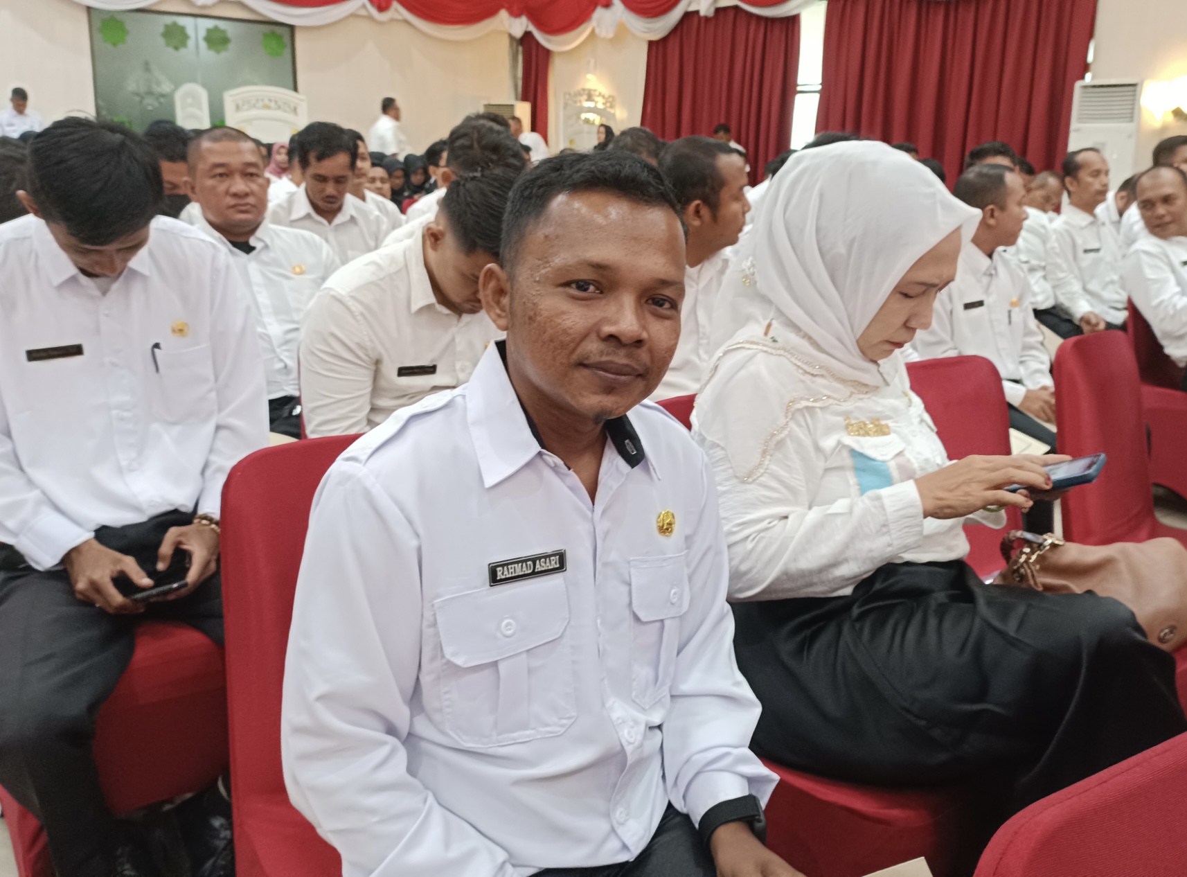 8 Tahun Jadi Honorer, Penyandang Disabilitas Ini Terima SK PPPK di Pemprov Riau