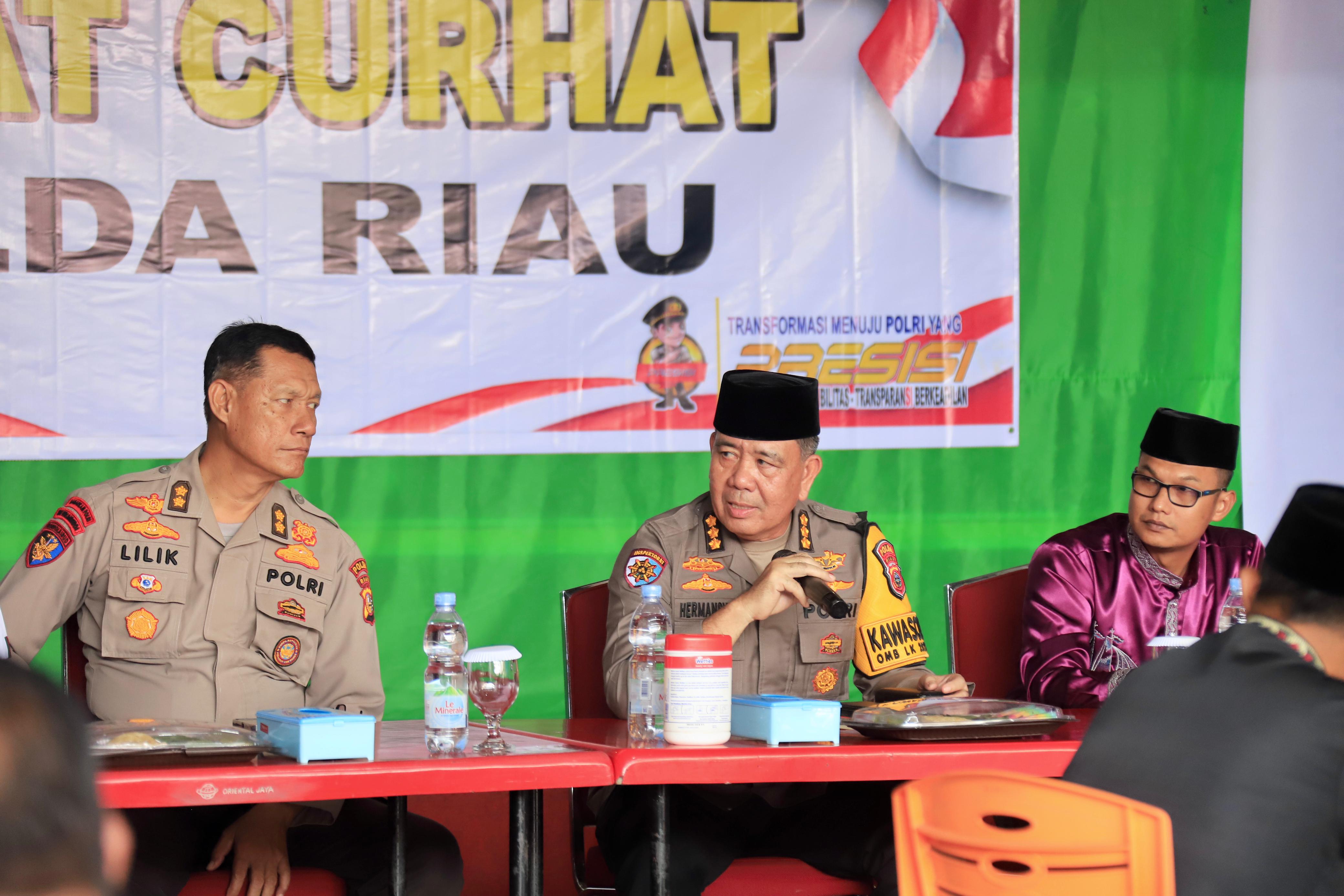 Polda Riau Gelar Jumat Curhat Bersama Masyarakat Kecamatan Senapelan